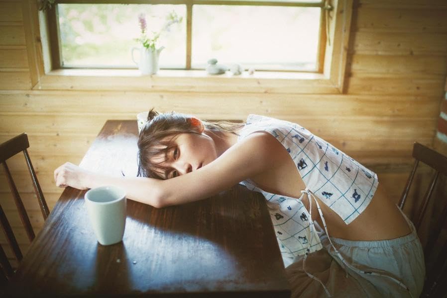 Neru Nagahama Photo Book