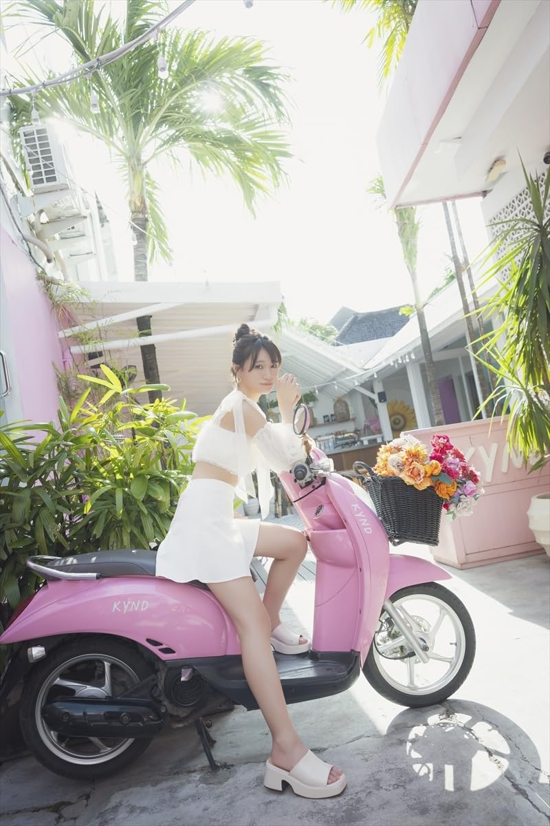Airi Nakano 1st Photo Book "kawaii to ittehoshii" / AKB48 SKE48