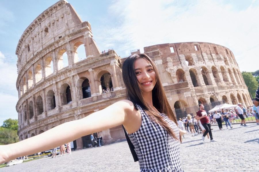 Nagi Inoue 1st Photo Book 'Monologue' / Nogizaka46