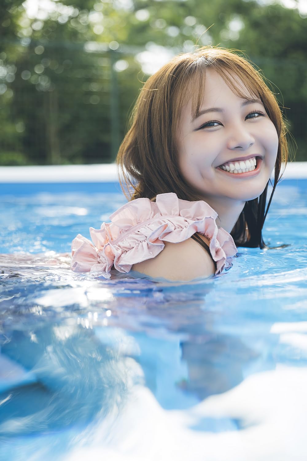 Chihaya Yoshitake 1st Photo Book