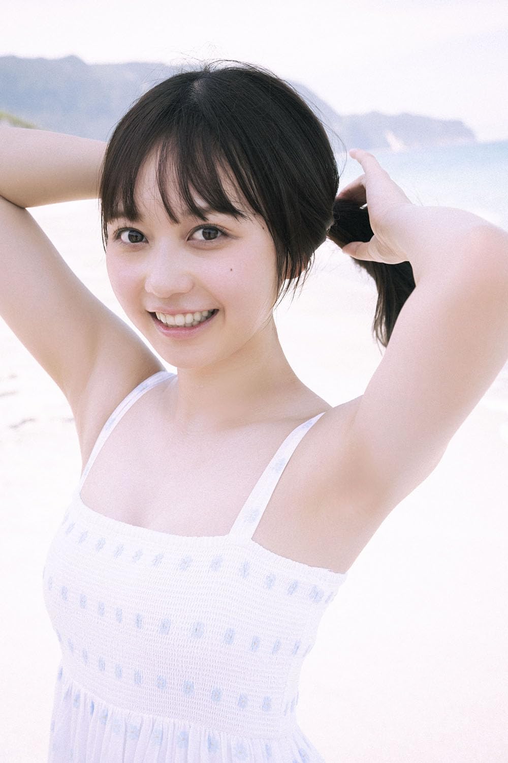 Maho Omori 1st Photo Book "zutto sukideitai" /AKB48