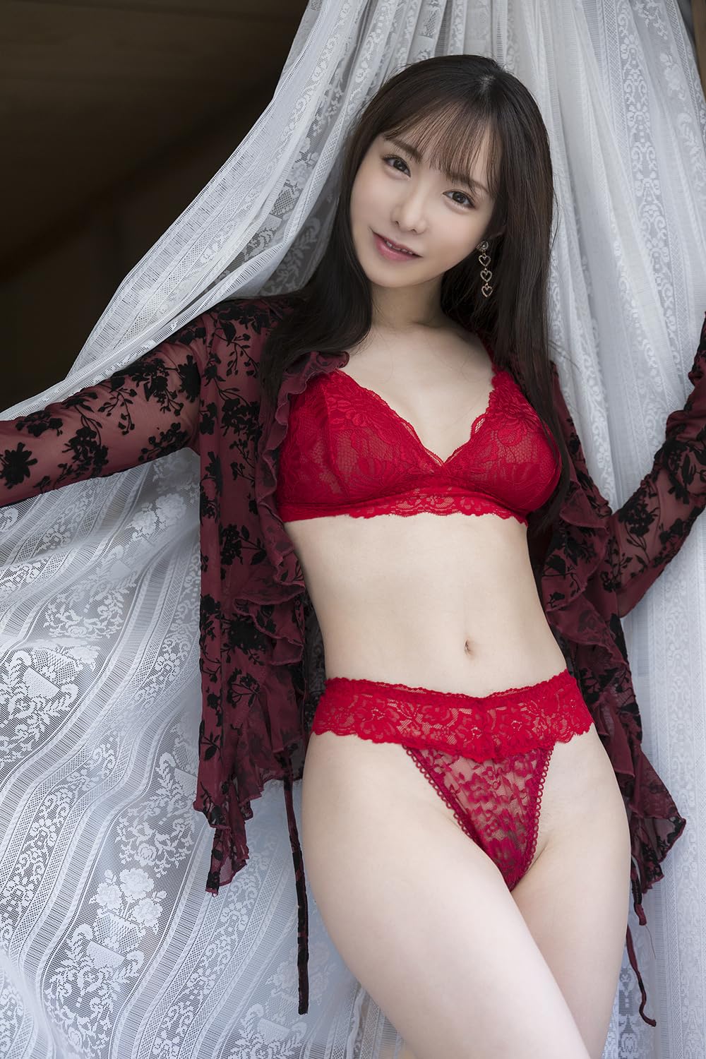 Ao Ebisaki 1st Photo Book