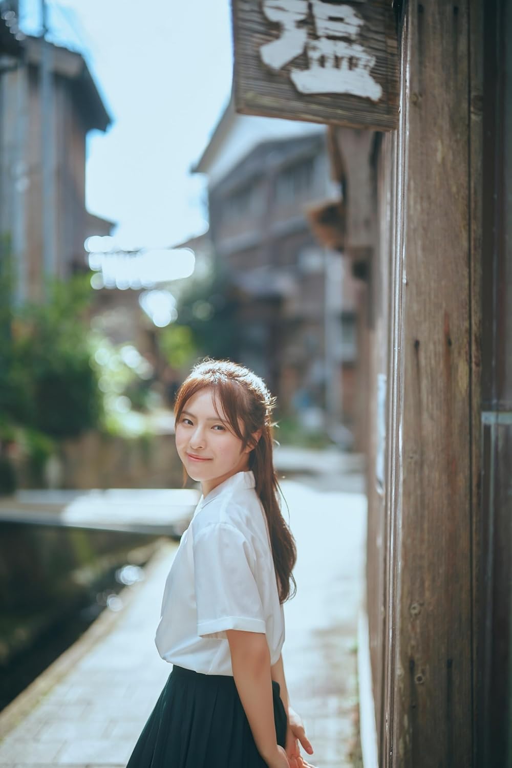 Nanami Otsuka 1st Photo Book: Nanairo no Ao / NGT48