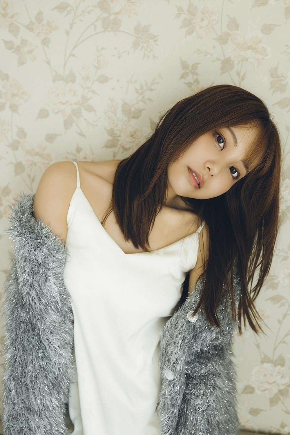 Chihaya Yoshitake 1st Photo Book