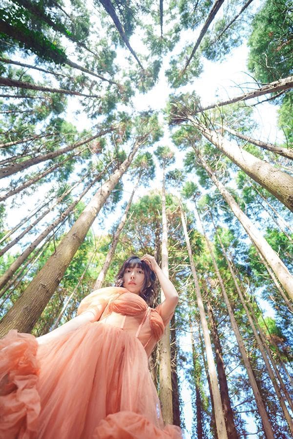 Kaoru Ichihara 1st Photo Book "hatsuzora"