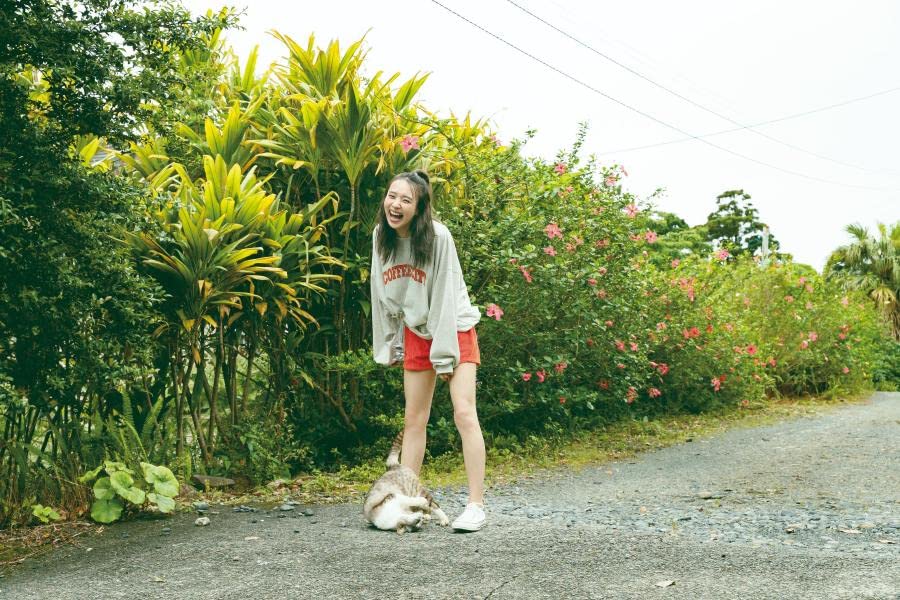 Yui Kobayashi 2nd Photo Book "Igaisei" /Sakurazaka46