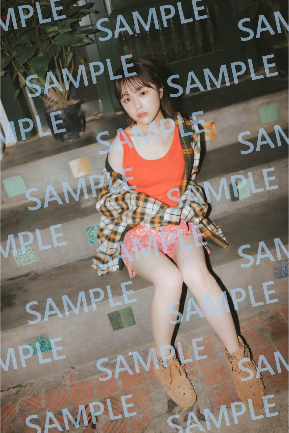 Naenano Concept Photo Book "SPOTLIGHT"