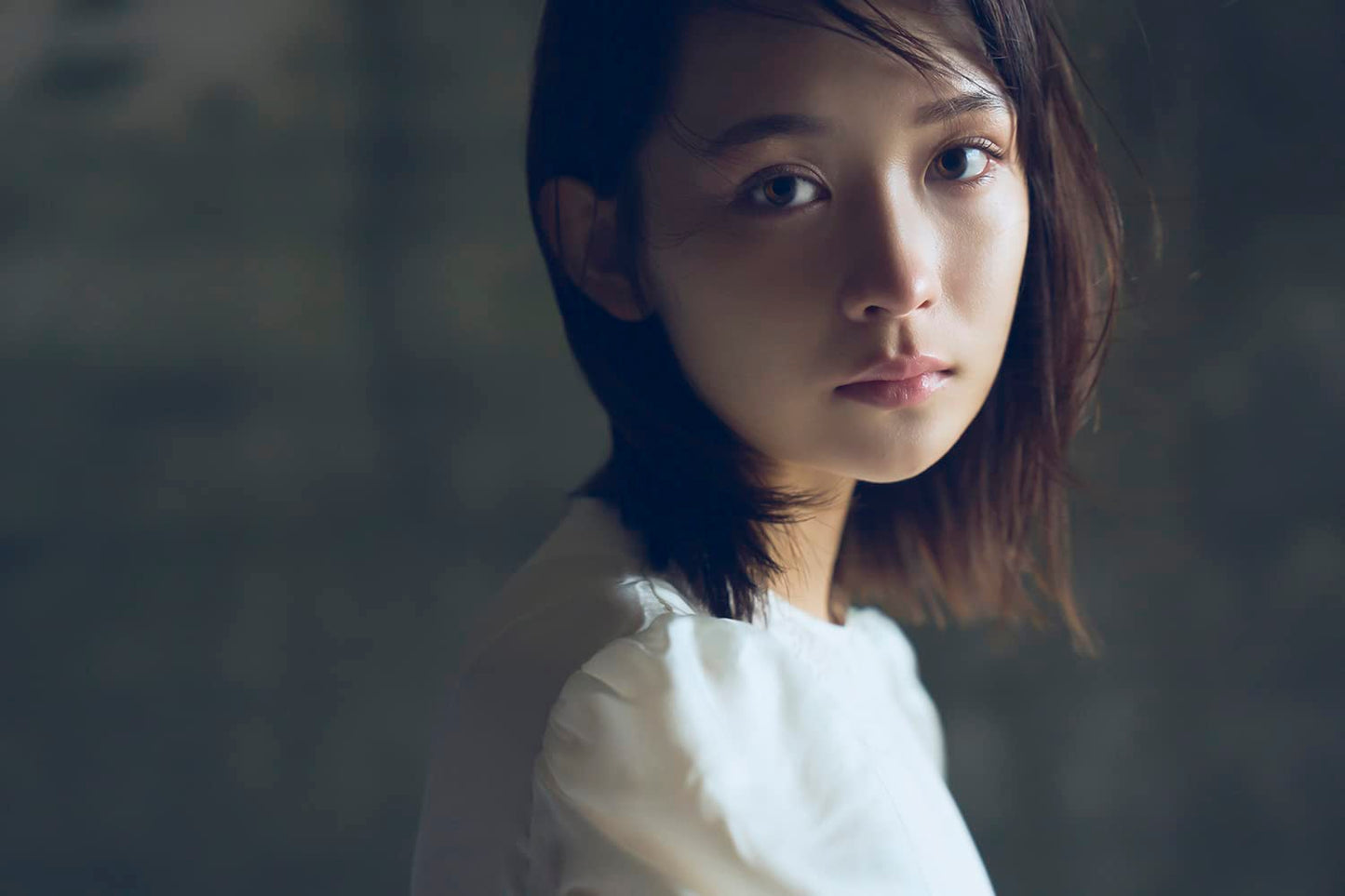 Mei Hata 1st Photo Book "Zanshou"