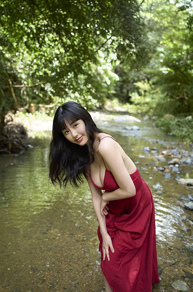 Kuriemi 2nd Photo Book "Kurimeguri"