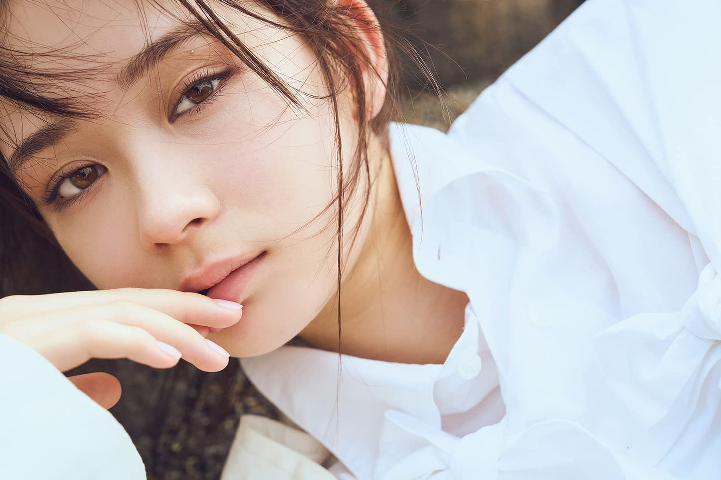Mei Hata 1st Photo Book "Zanshou"