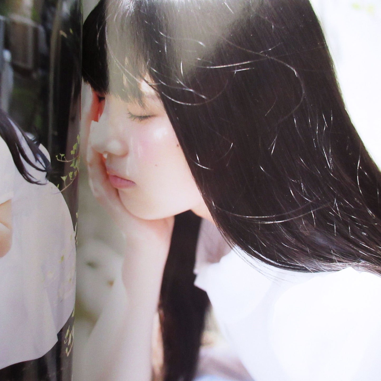 Keyakizaka46 first photo book "21 people's unfinished"