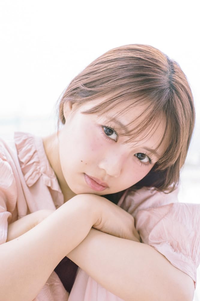 Hiyori Yoshikawa 1st Photo Book / Cho Tokimeki Sendenbu