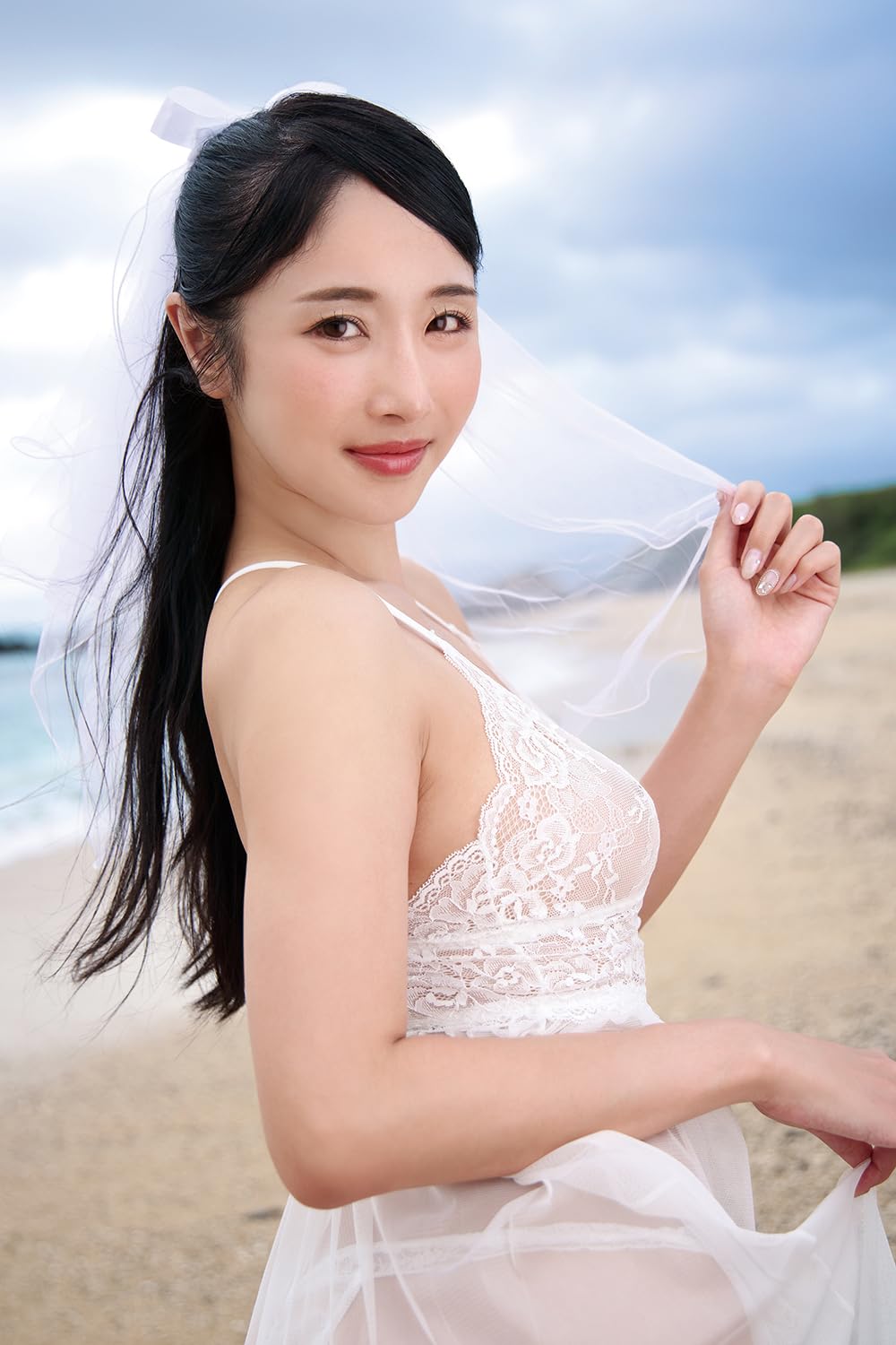 Yuika Onosaka 1st Photo Book