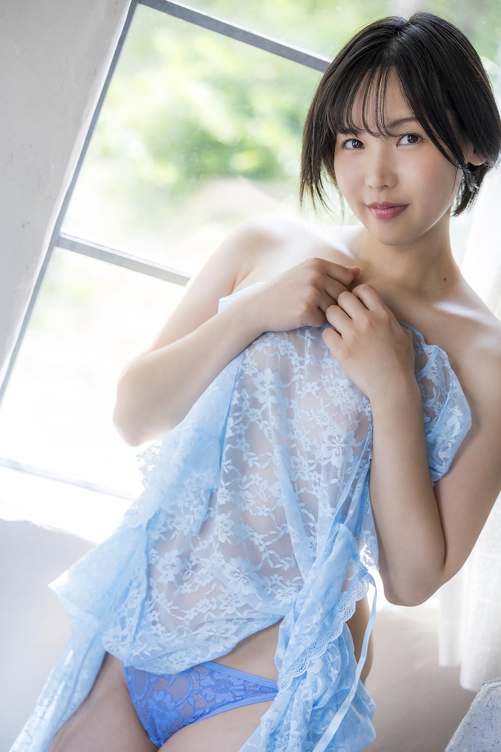 Haru Shibasaki Photo Book "Mabataki no Saki"