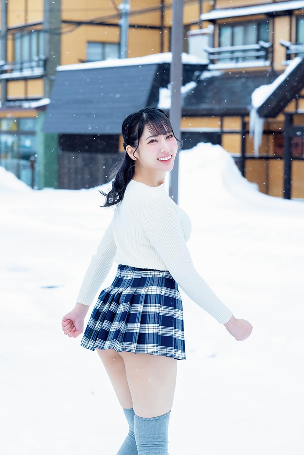 Hibiki Natsume Photo Book Zutto Soba ni Iru yo