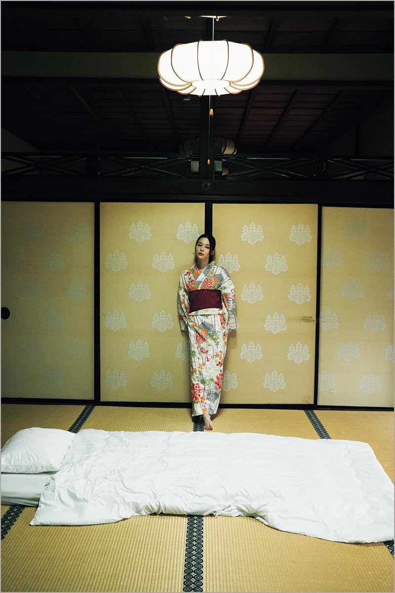 Nene Yoshitaka Photo Book "nene mikkai, kyoto kaihouji"