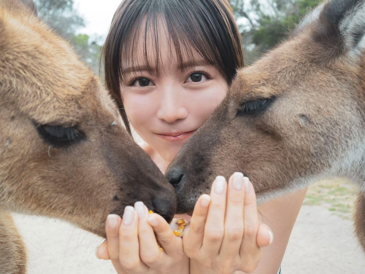 Sachika Nitta Photo Book "SACHI"