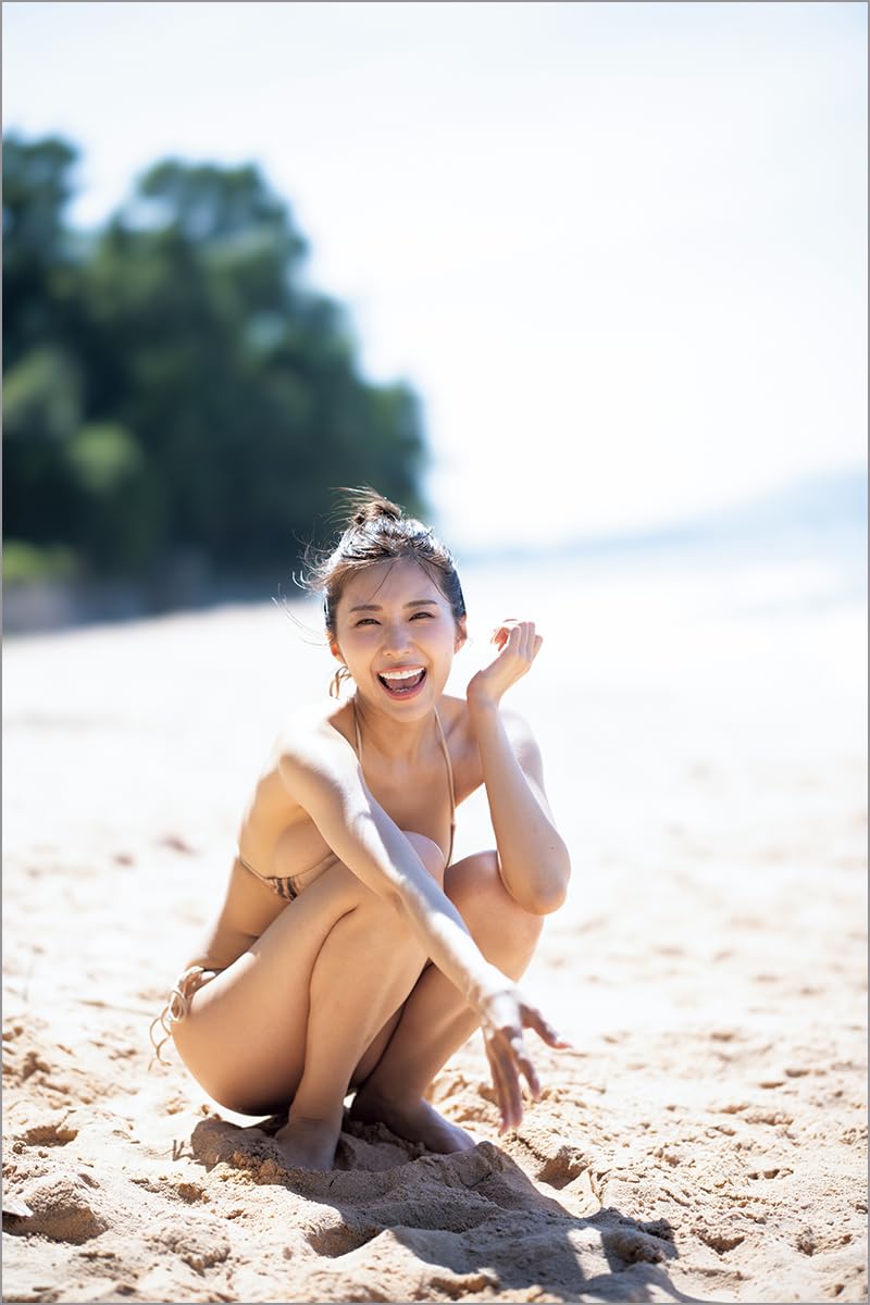 Mai Tsubasa Photo Book illume