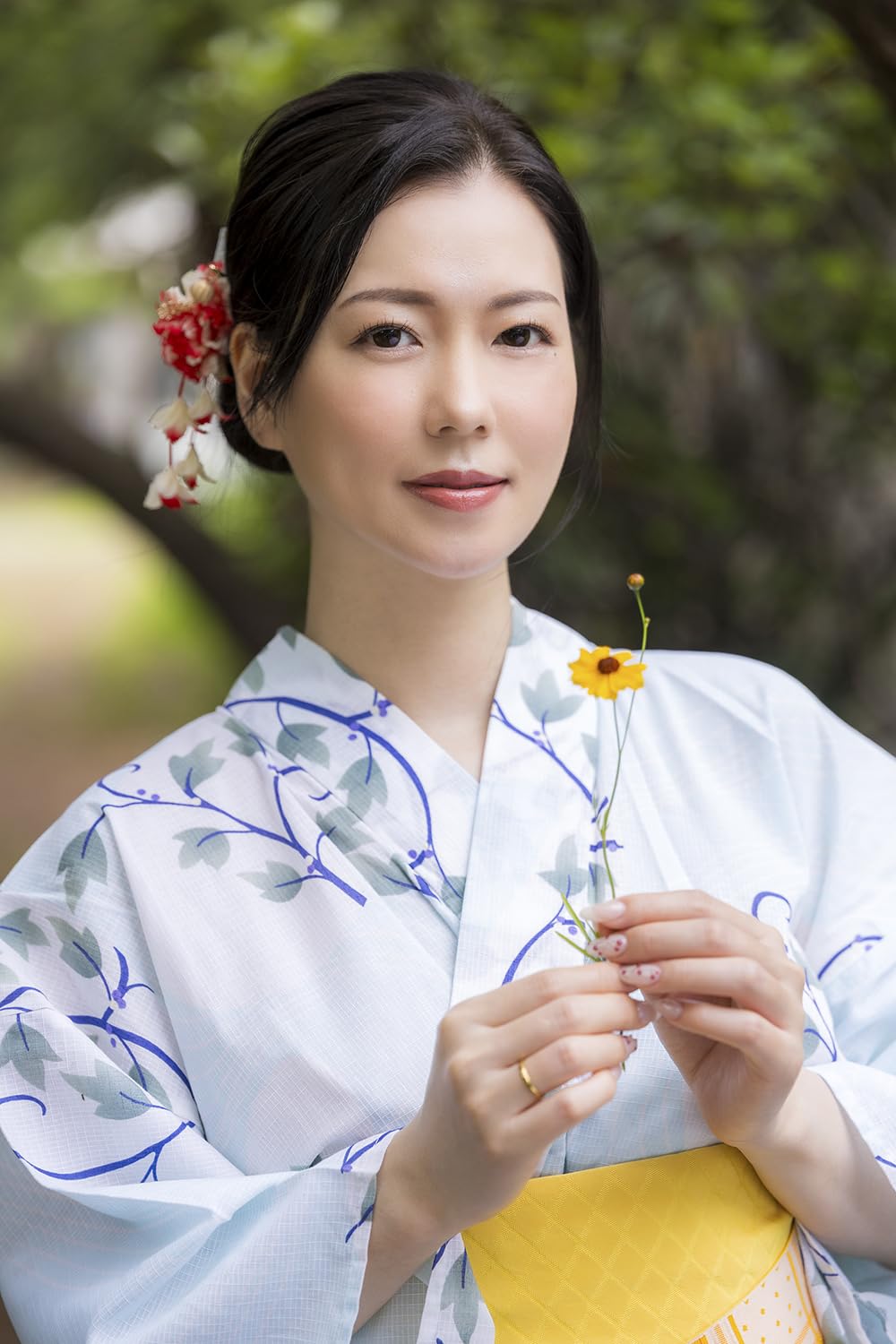 Hikari Misaki Photo Book "start"