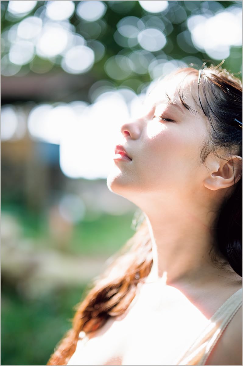 Yuka Murakami Photo Book "YUKA'S MANUAL"