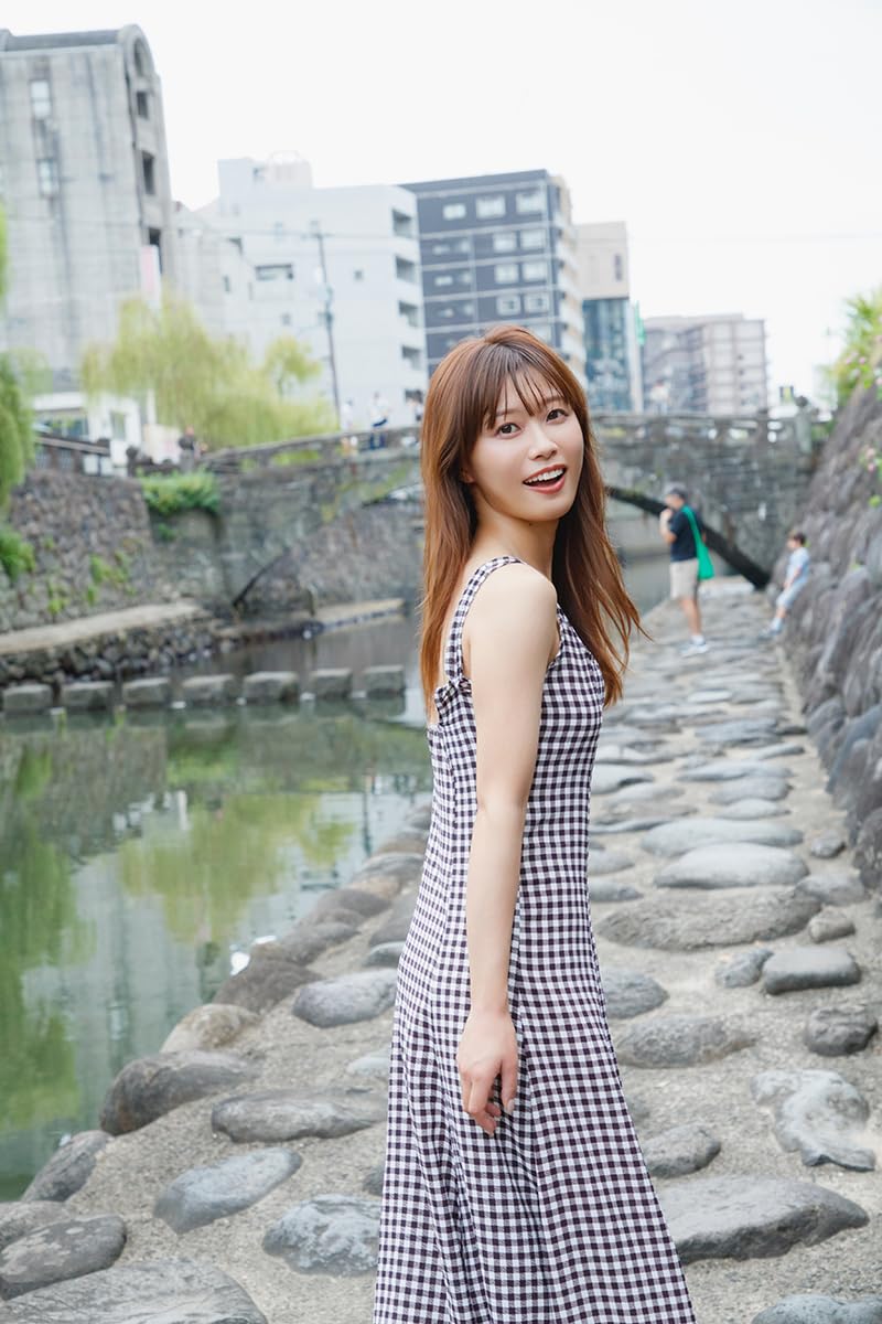 Yuka Nishizawa 1st Photo Book Tailwind