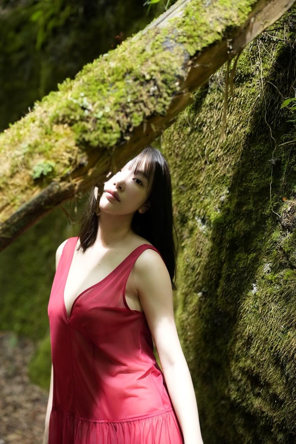 Takara Suzuki Photo Book "Sanctus"