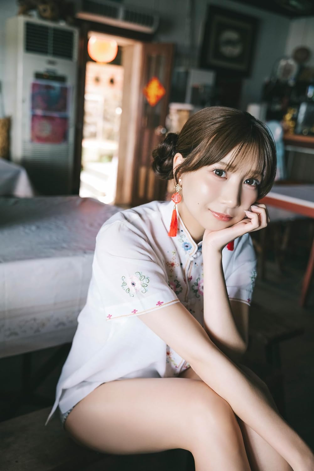 Ayaka Ota (SKE48) 1st Photo Book "Nidomebore"