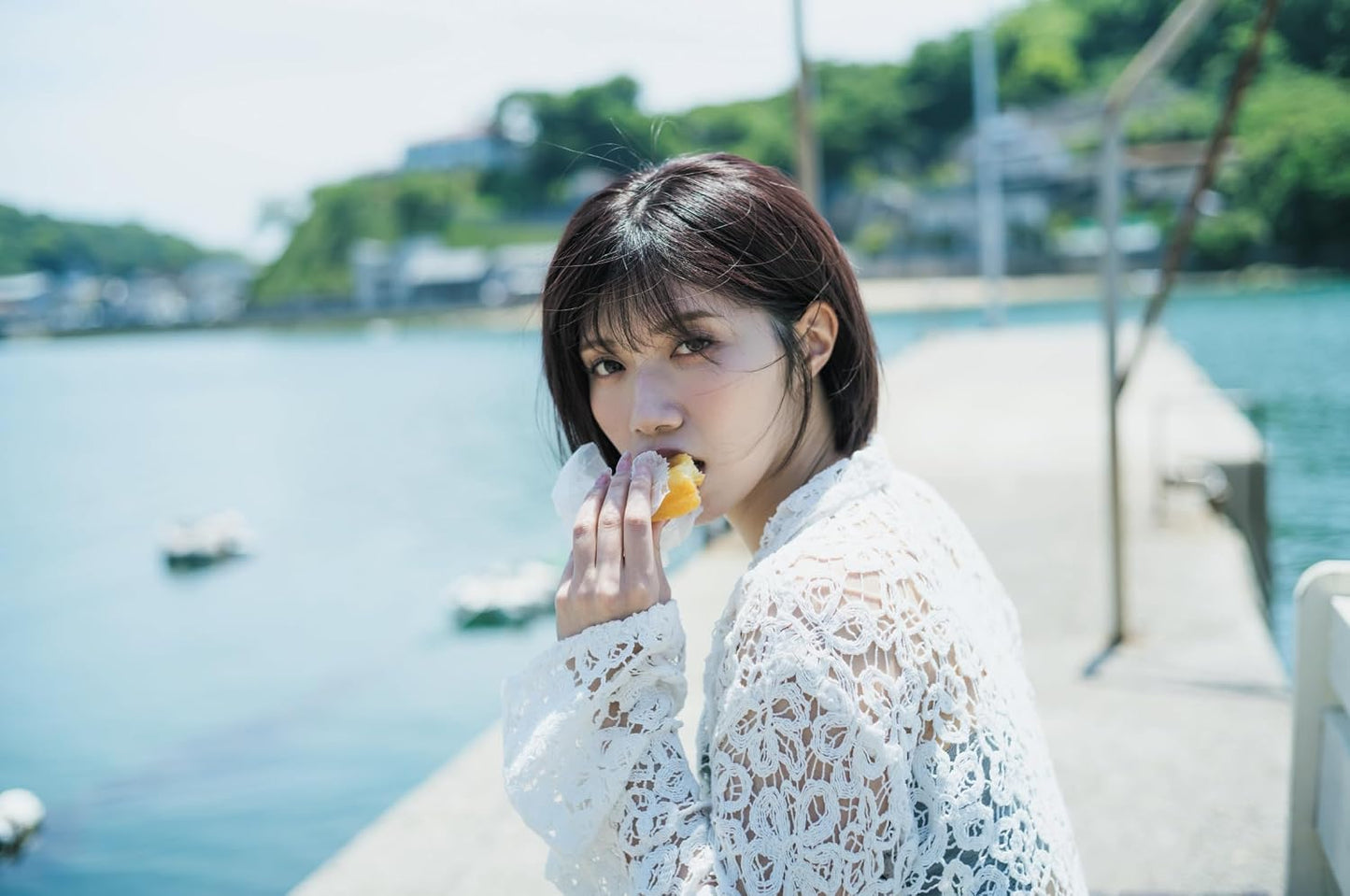 Nozomi Ishihara Photo Book "Utsusemi"