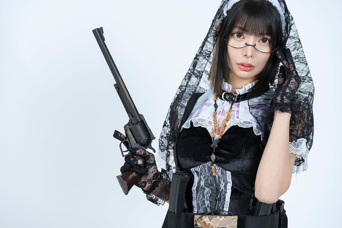 Gun & Girls Armed Girl's Style Photo Book 2025