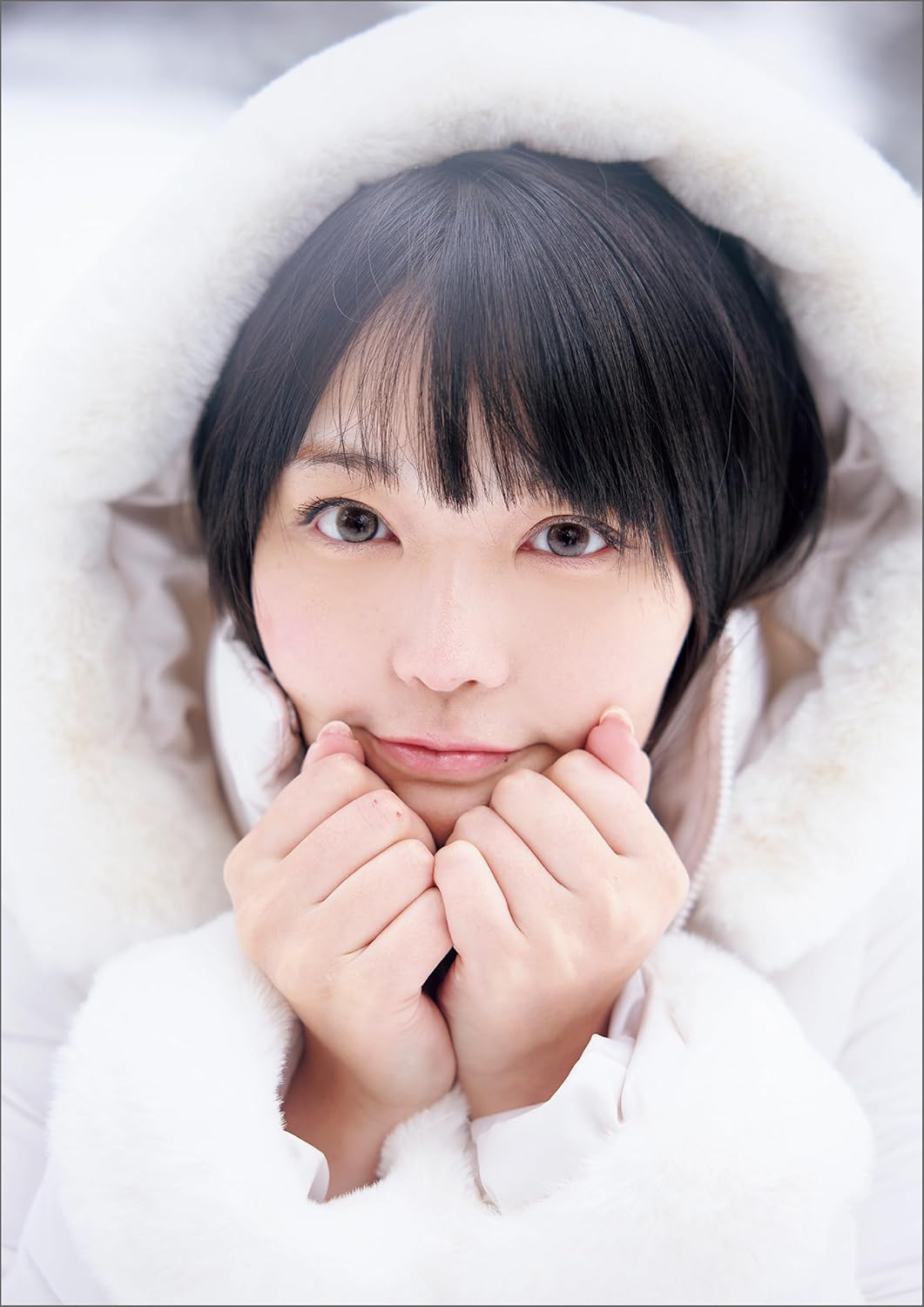 Momona Koibuchi Photo Book "koichite momona"