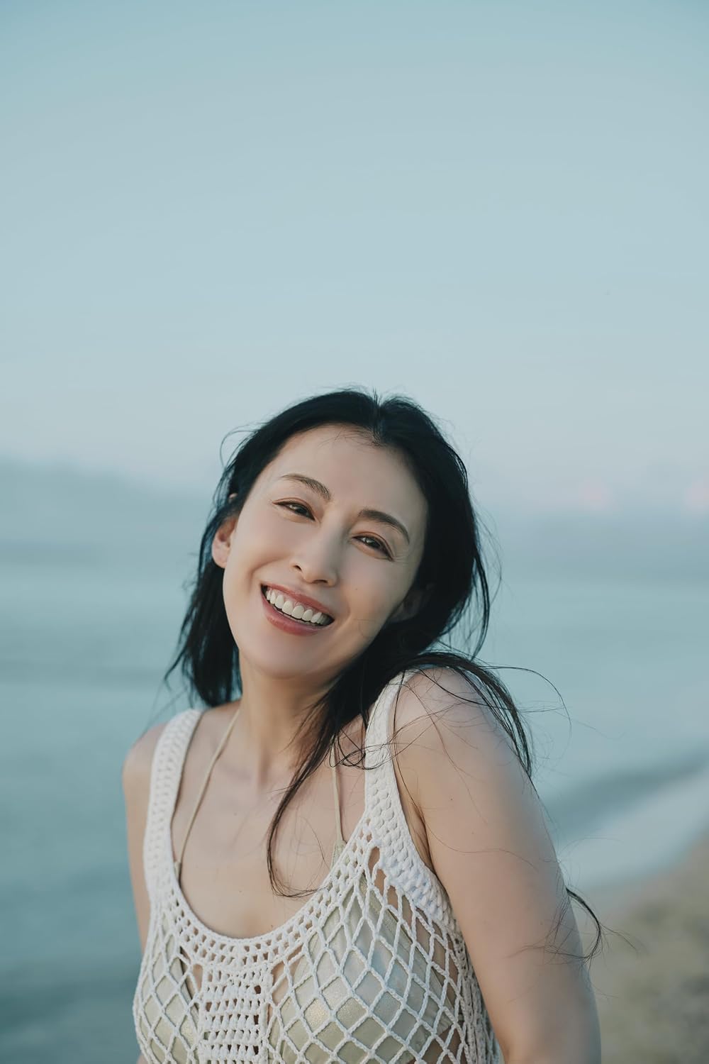 Akiko Hinagata Photo Book "Sangenshoku"