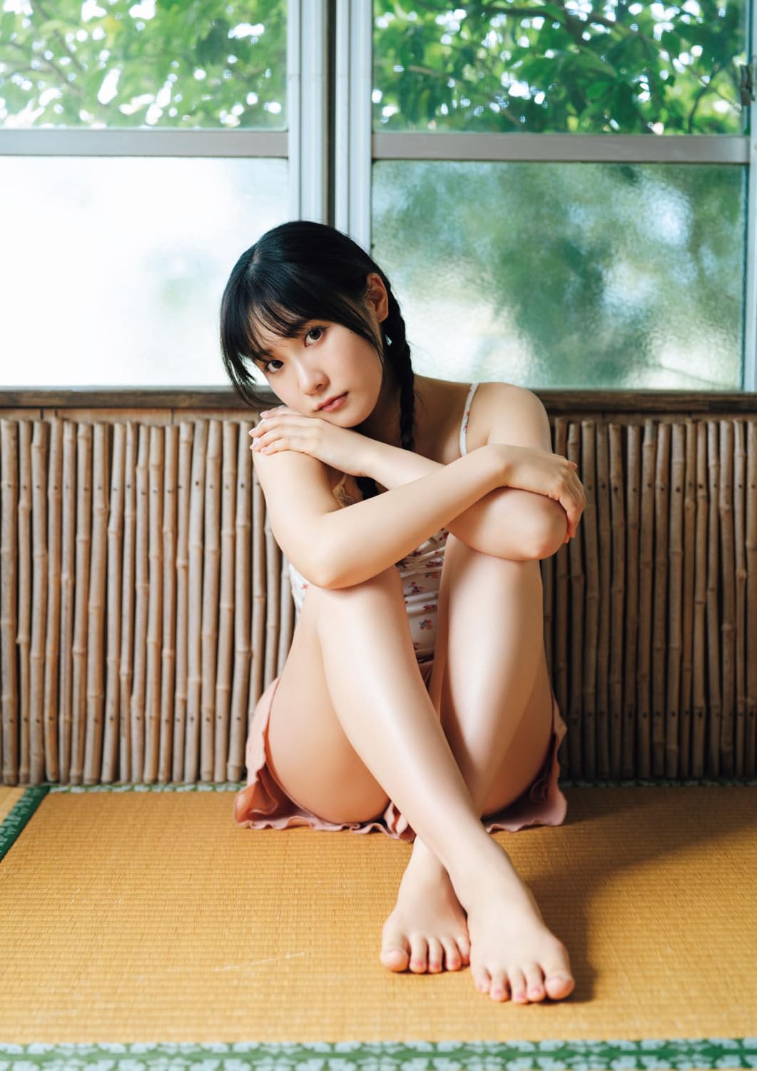 Sakura Sakakura 1st Photo Book Blooming