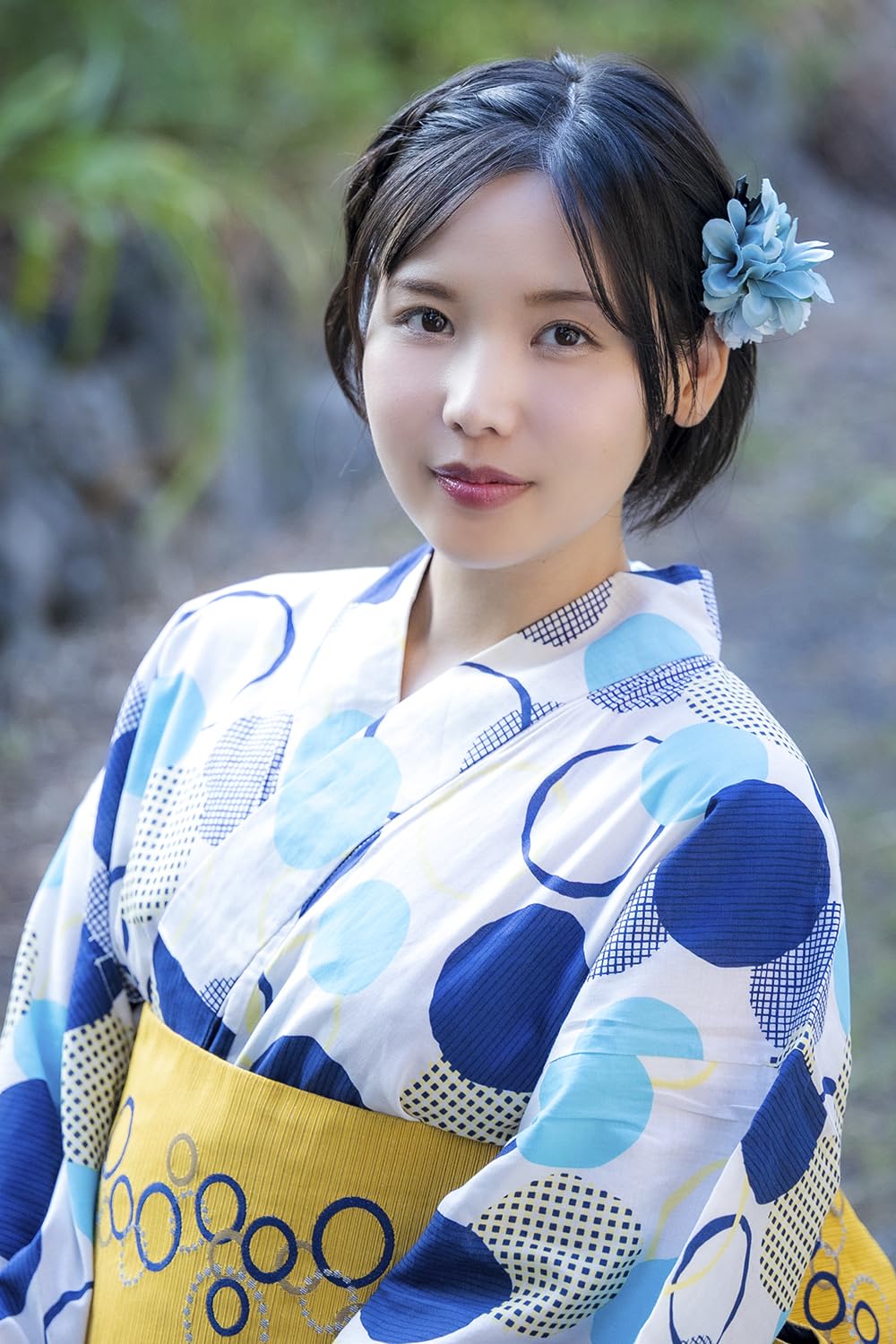 Haru Shibasaki Photo Book "Mabataki no Saki"
