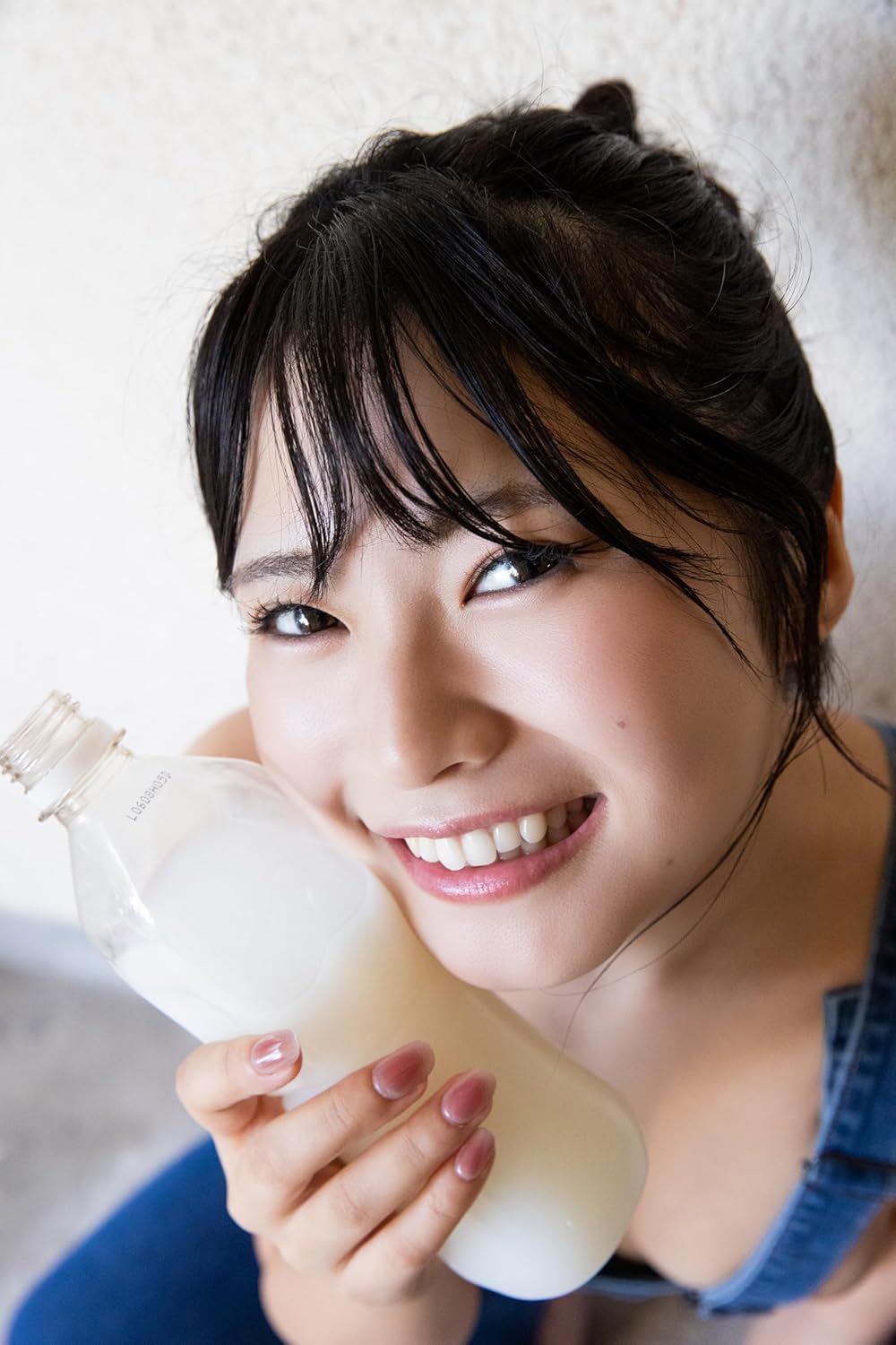 Nanami Miyakoshi 1st Nude Photo Book Osananajimi Nugimashita