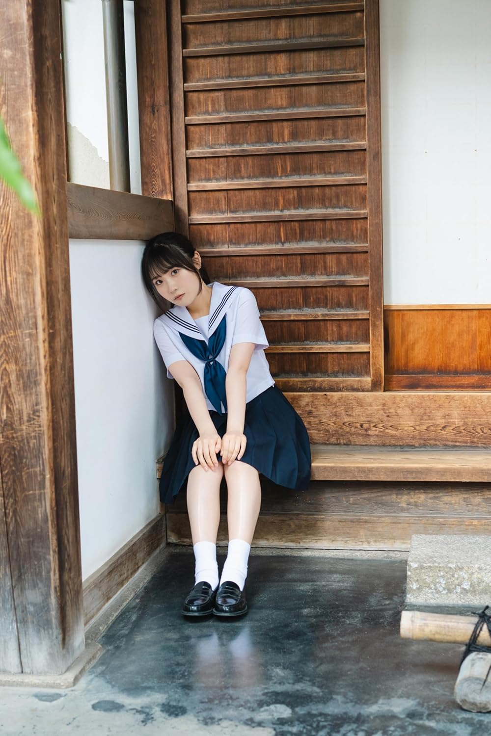 Sakura Sakakura 1st Photo Book Blooming