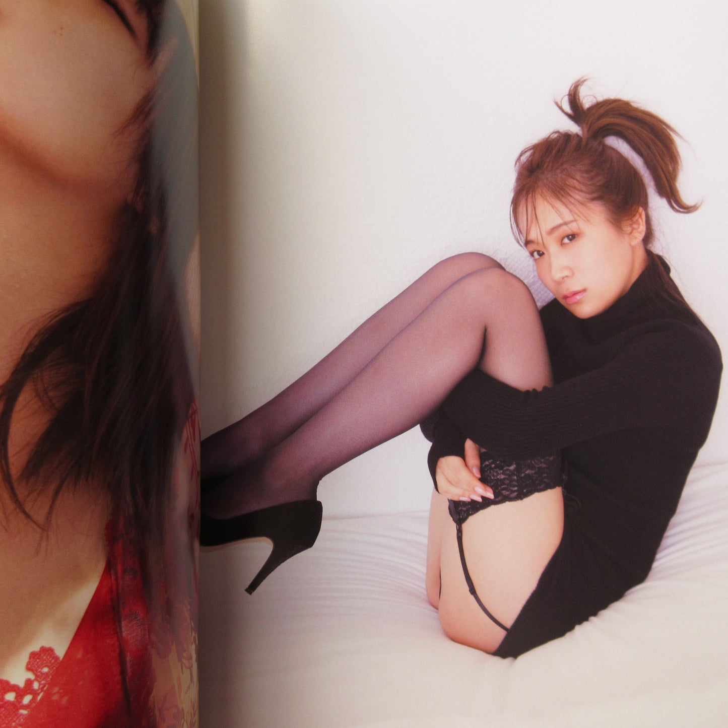 Manatsu Akimoto 2nd Photo Book "shiawase ni shitai" / Nogizaka46